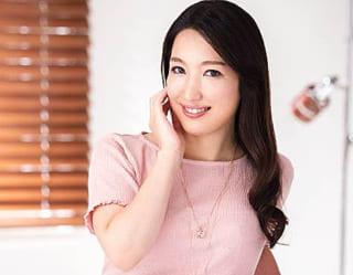 ＜初撮り熟女＞旦那ではイったことがないスレンダー巨乳の四十路美熟女がAV出演！中嶋香