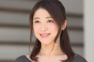 清楚で微笑み美人な四十路奥様がオンナを取り戻すためAVデビュー！7年振りのSEXに夢中で快楽を貪る…久保今日子