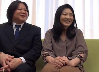 他人には言えない夫婦間だけの性の悩みを解決します！中高年夫婦が性生活講座で赤裸々に告白… 横山紗江子 狩野あき