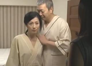 ＜ヘンリー塚本作品＞熟年夫婦が刺激を求めてパートナーチェンジ！相互観賞で興奮はMAXに…