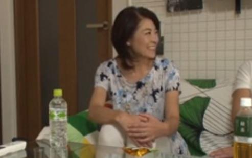 【熟女ナンパ】上品で綺麗なガードの固そうな色白スレンダーの五十路の高齢美人妻を連れ込み、そのまま生ハメ中出し！