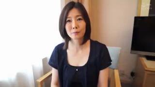 【熟女ナンパ】綺麗すぎる色白清楚でまさに真面目でスレンダーな五十路の高齢美人妻を連れ込み、ガチハメ、ザーメン顔射、お掃除フェラ！