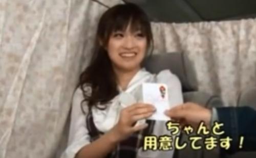 【人妻ナンパ】可愛い顔してお金とチンコが大好きな色白清楚でスレンダー美巨乳の奥さんを連れ込み、生ハメ中出し！