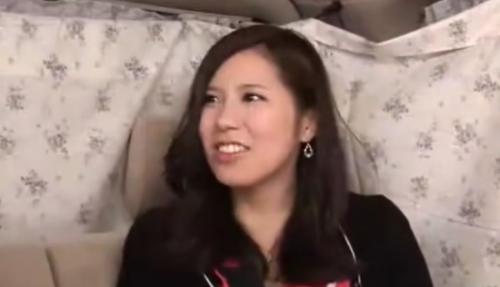 【人妻ナンパ】はにかんだ笑顔が可愛い清楚で美形の美巨乳な三十路の奥さんを連れ込み、そのまま生ハメ中出し！