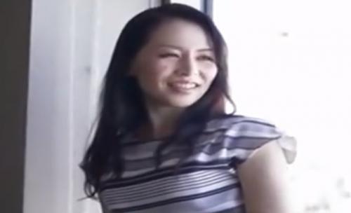 【熟女ナンパ】本当に五十路！？大物女優のような落ち着いた上品なオーラの高齢美人妻を連れ込み、何と生ハメ中出しでNTRセックス！
