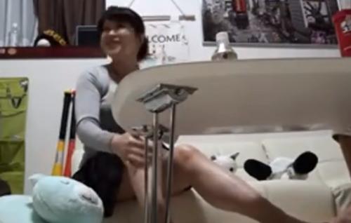 【熟女ナンパ】女はいつだって寂しがり屋！色白清楚で大人しい四十路の美人妻を連れ込み、徐々に責め、脱がせてイク！