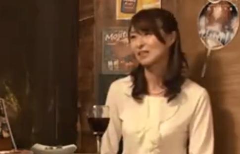 【熟女ナンパ】男はこういうタイプが一番好き！色白清楚で大人しい綺麗な四十路の美人妻を酒に酔わせお持ち帰りし、生ハメ中出し！