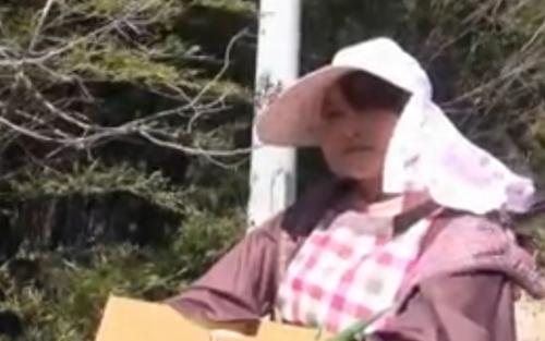 【熟女ナンパ】地方の田舎で農家で働く素朴な割に肌も白く若く張りのある美巨乳の五十路の高齢美人妻を口説き、生ハメ中出し！