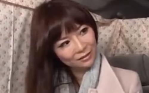 【人妻ナンパ】整った綺麗な顔立ちで仕事もできそうなスレンダーで上品なセレブ奥さんを連れ込み、生ハメ中出し！