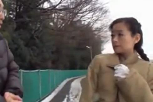 【熟女ナンパ】地方の田舎で控えめでおっとりしたスレンダー美巨乳の六十路高齢美人妻を連れ込み、生ハメ中出し！