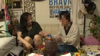 【熟女ナンパ】気の強そうな色白でぽっちゃりの美巨乳の五十路の美人妻を連れ込み、そのまま生ハメ中出し！