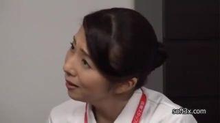 もしもこんなナースがいたら！？色白で清楚な四十路のスレンダーな看護婦が患者とガチハメ！さらにザーメンぶっかけまで！