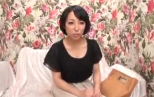 【人妻ナンパ】おっとりとして真面目そうに見えてチンコが大好きだった綺麗な美巨乳の奥さんを連れ込み、チンコをしゃぶらせ、生ハメ中出し！