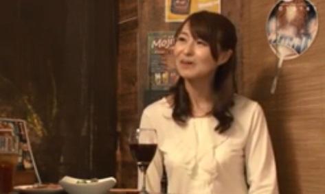 【熟女ナンパ】誰にでも優しそうな色白清楚できれいなスレンダーの四十路の美人妻を酒に酔わせお持ち帰りし、そのまま生ハメ中出し！
