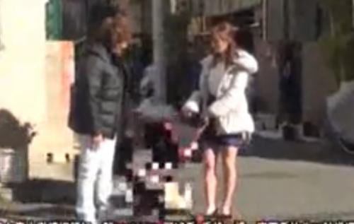 【人妻ナンパ】子育て中の大人しく真面目そうな清楚でスレンダー美巨乳の奥さんを連れ込み、ガチハメ、ザーメンぶっかけ！