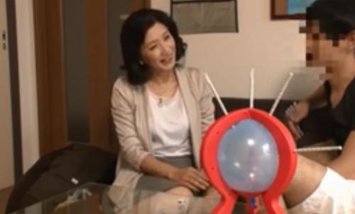 【熟女ナンパ】綺麗すぎる清楚で上品なスレンダーな五十路の美人妻を連れ込み、そのまま生ハメ中出し！