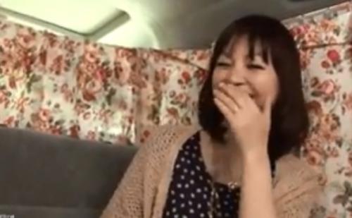 【熟女ナンパ】色白で落ち着いた美巨乳の五十路間近の美人妻を連れ込み、そのまま生ハメ中出し！
