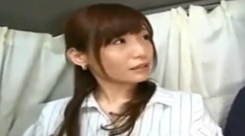 【人妻ナンパ】旦那公認で他人棒で浮気！？色白清楚で綺麗な三十路の奥さんを連れ込み、ホテルでガチハメ、ザーメンぶっかけ！