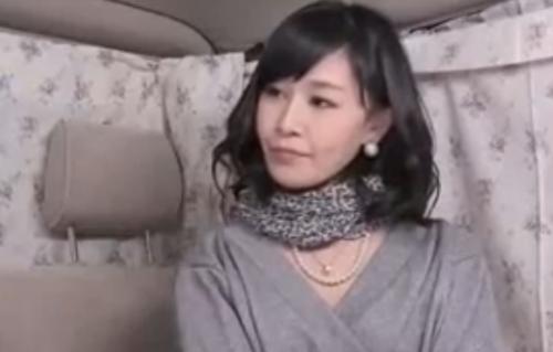 【人妻ナンパ】思わず振り返りたくなるほど綺麗でエレガントなスレンダーの三十路の奥さんを連れ込み、生ハメ中出し！