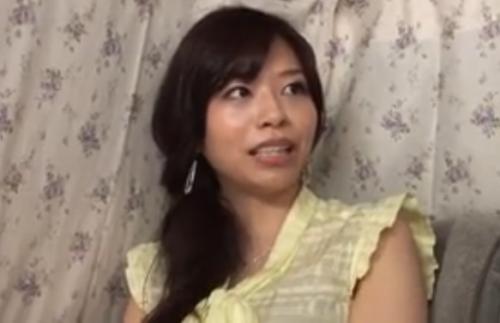 【人妻ナンパ】これぞガリ巨乳！こんなにスレンダーなのにおっぱいは超美巨乳の神乳の三十路人妻を連れ込み、生ハメ中出し！