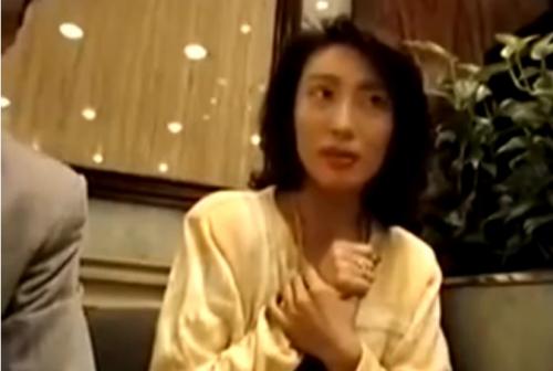 【土下座ナンパ】元祖ガチナンパ！マダム感溢れる気の強そうな三十路の美熟女を連れ込み、手マン潮吹きの後、巨根を順番にガチハメ、ザーメンぶっかけ！