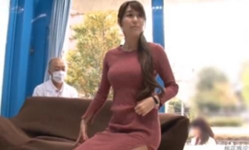 【マジックミラー号】【人妻ナンパ】国宝級の神乳の美魔女！大人しく清楚でスレンダー美巨乳の奥さんを連れ込み、ガチハメ、ザーメンぶっかけ！