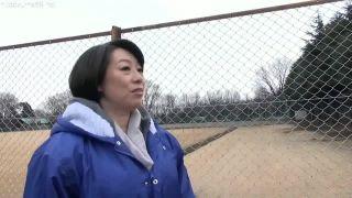 【熟女ナンパ】綺麗だがかなり気の強い五十路の美人妻を連れ込み口説きまくる！