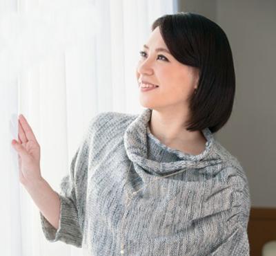 ＜吉崎友香×人妻×中出し＞大好きな男根を握りしめ男優テクで中出し絶頂！