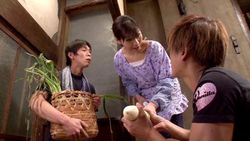 嫁の母のエッチなお尻★お義母さん妻より魅力的★人妻熟女の四十路義母★上原千尋48歳