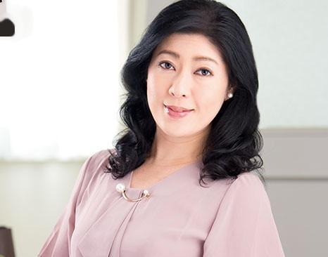 ヘンリー塚本！！！四十路高齢美熟女主婦！！！
