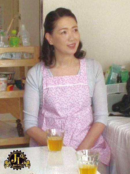 55歳の熟女♡スレンダー美熟女♡五十路奥様家政婦♡人妻おばさん中出し♡おばさんレンタル