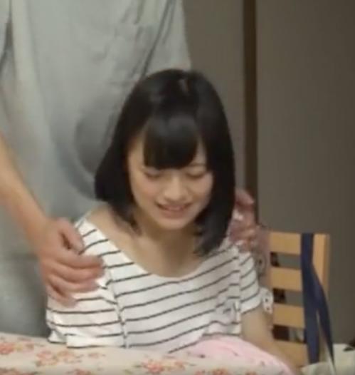 熟女★生ハメ　　可愛い主婦　自宅で旦那のそばで