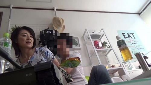 熟女人妻女ナンパ！！五十路の完熟おば様を連れ込み口説いてSEX！