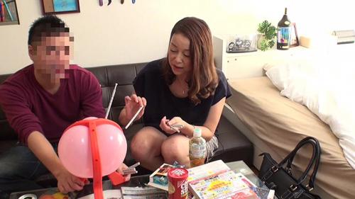 【爆乳熟女ナンパ】デカパイ奥様　お持ち帰り盗撮　　専業主婦口説き落として　寝取り　NTRエロ動画　セックス