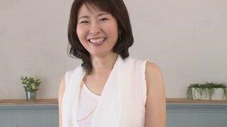 綺麗なおばさん　人妻熟女　初撮影四十路主婦