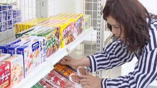 ながえスタイル　　コンビニで蜜壺の肉棒が入る瞬間