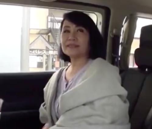 熟れすぎ豊満熟女ナンパ　還暦おばさん