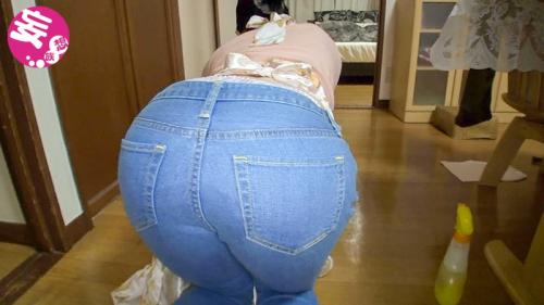 プリプリお尻　家事を代行してくれた大きなお尻の主婦　デカ尻エロ動画