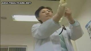 ヘンリー塚本！！！病院内のエロス！！！女医さん濡れてますよ！！！人妻熟女先生