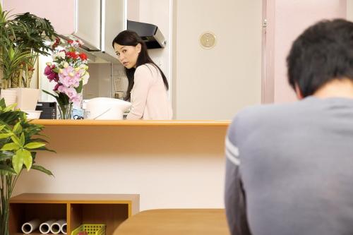 未亡人の義母と戯れて★四十路の美熟女
