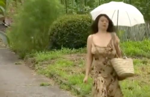 ヘンリー塚本　””揺れる　おっパイ””  熟女　人妻　　　　