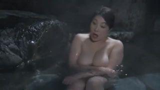 ヘンリー塚本　爆乳奥様不倫温泉旅行　ムチムチ　四十路の人妻