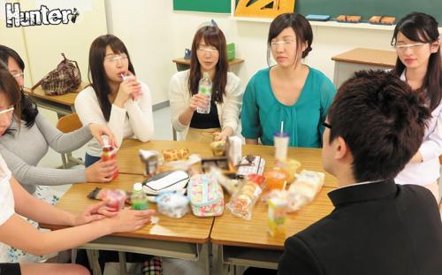 【若妻ばかりの定時制】　年上巨乳のクラスメイトは人妻　僕は欲求不満の主婦たちの人気者　セックスNTR 寝取り主婦