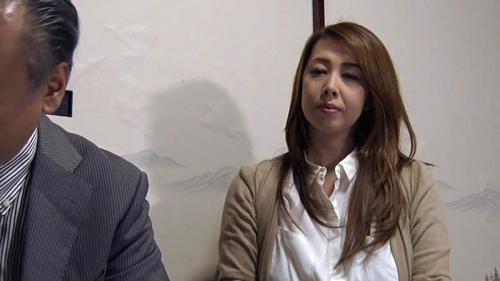 【ヘンリー塚本原作】　豊満爆乳妻が密会する　夫には秘密　デカパイ熟女　不倫NTR 浮気する人妻