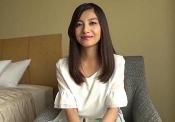 超絶美人　ビックリするほどの主婦熟女　ホテルで