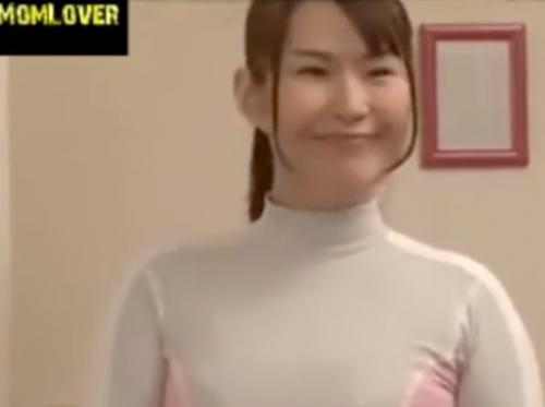 友達の母さんって興奮する！！””美人でエロくて””友人が生まれた蜜壺に僕は入れたい