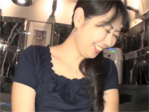 熟れ熟れ奥様★笑顔の素敵なスケベな主婦ナンパ
