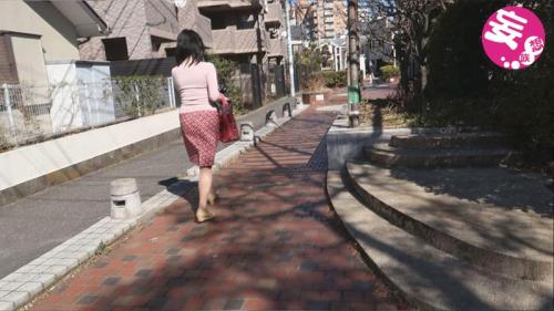 【熟女奥様を狙う魔の手】　　熟女連れ込み　！！！抵抗しながらも濡れる蜜壺　熟女の悲劇