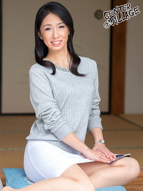 四十路の美人奥様　初撮り人妻ドキュメント 高宮まどか
