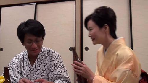 お気に入りのお客様は！！！！女将さん 性交でおもてなし 赤坂ルナ